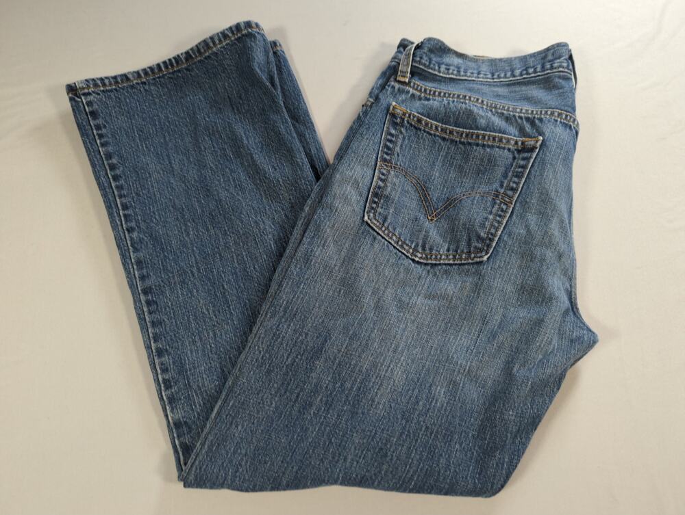 Levi's 527 Jeans Mens 36x32 Low Boot Cut Blue Denim Straight Fit Y2K Style